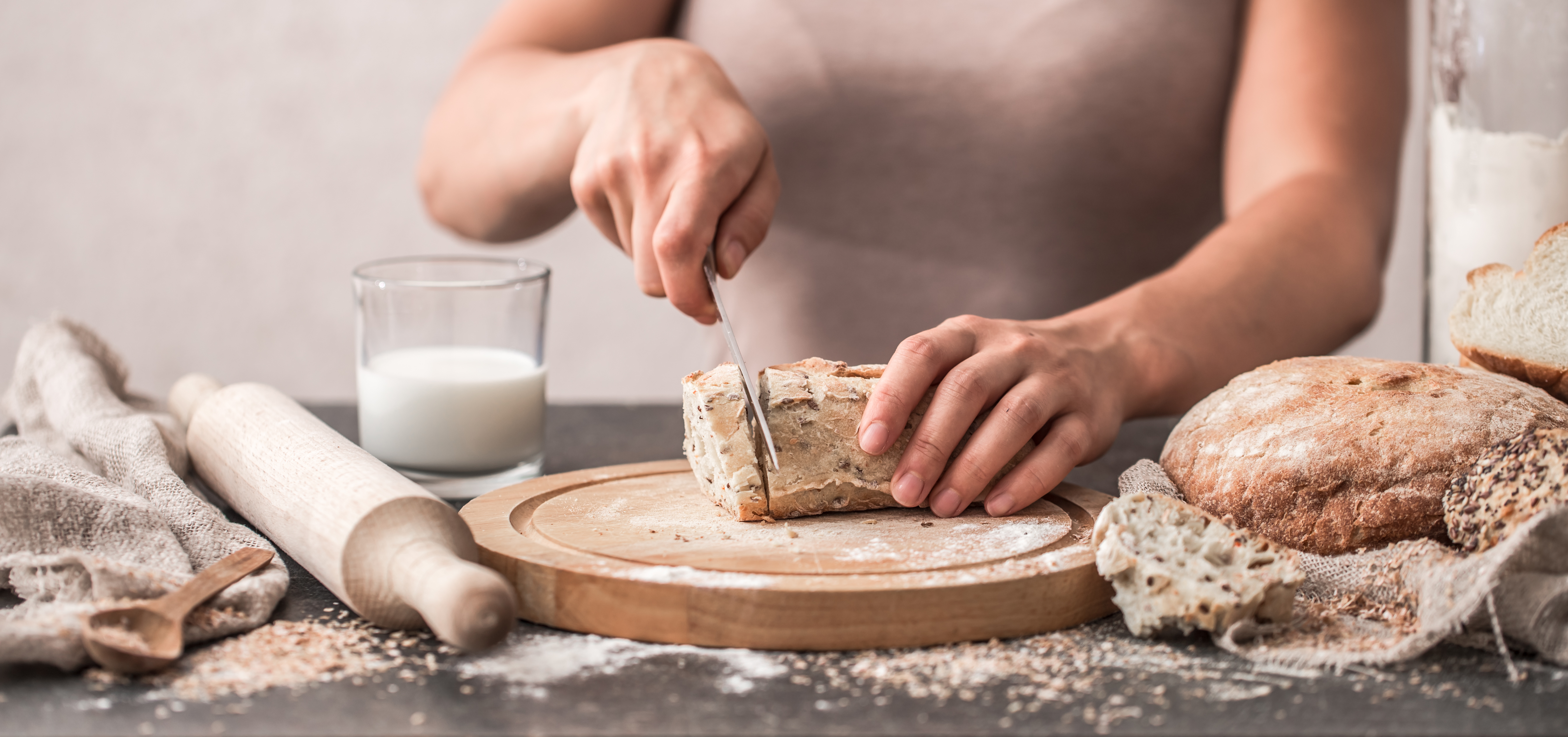 Baking with Proteins: How Whey and Milk Powders Elevate Breads, Cakes, and Cookies